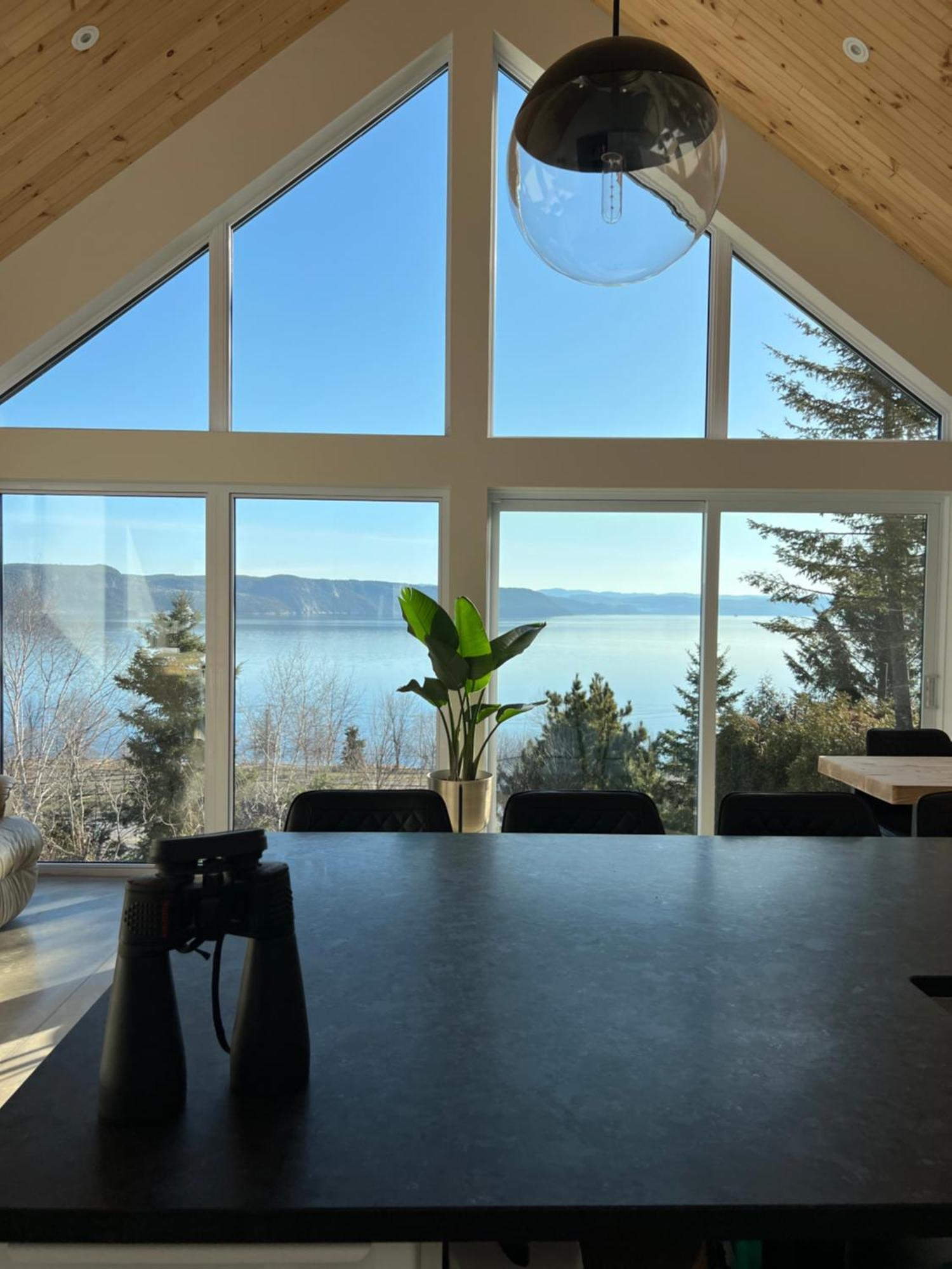 Magical Loft : Breathtaking View & Cozy Fireplace Chicoutimi Extérieur photo